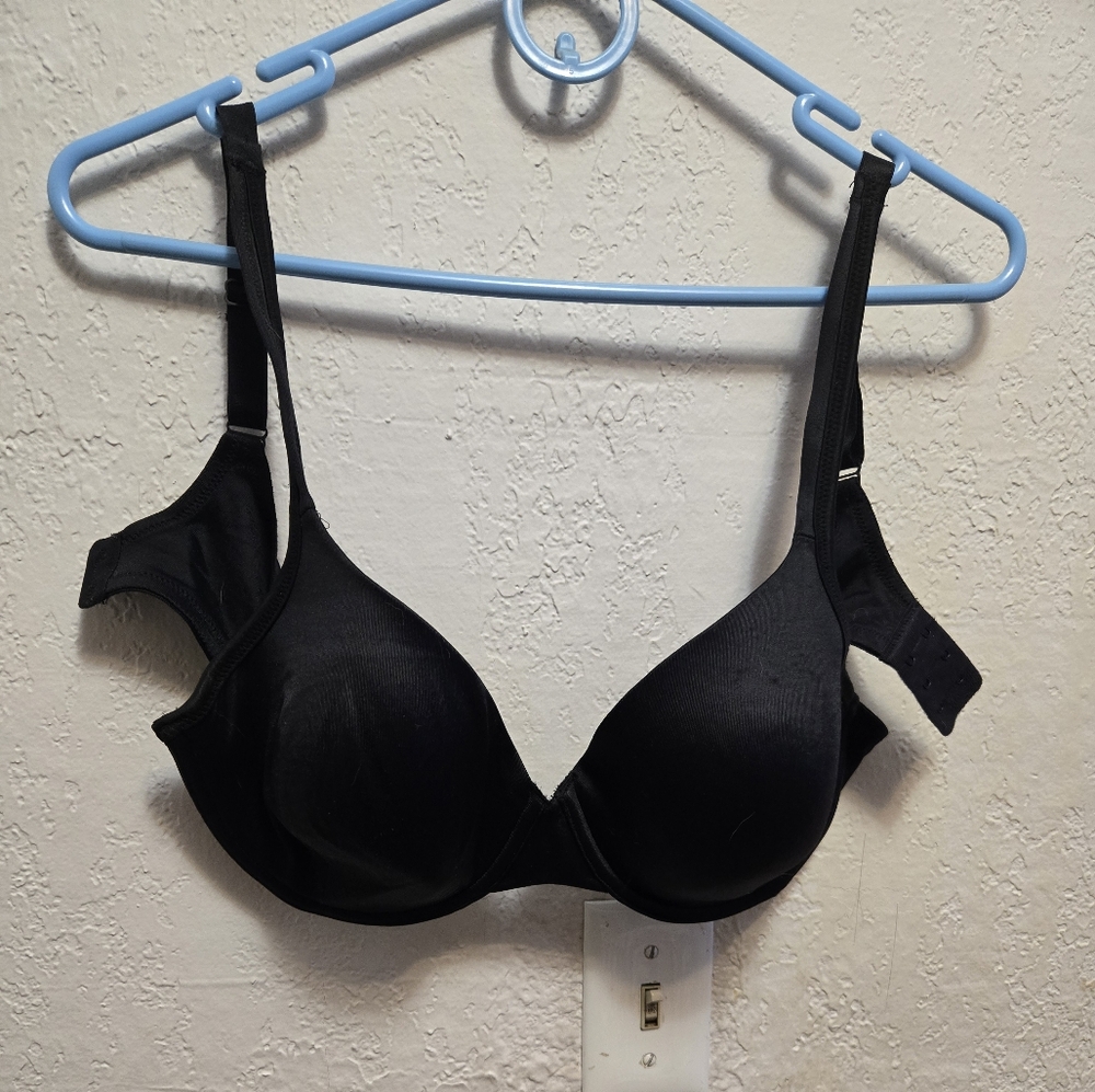 Women's Black Underwire Bra